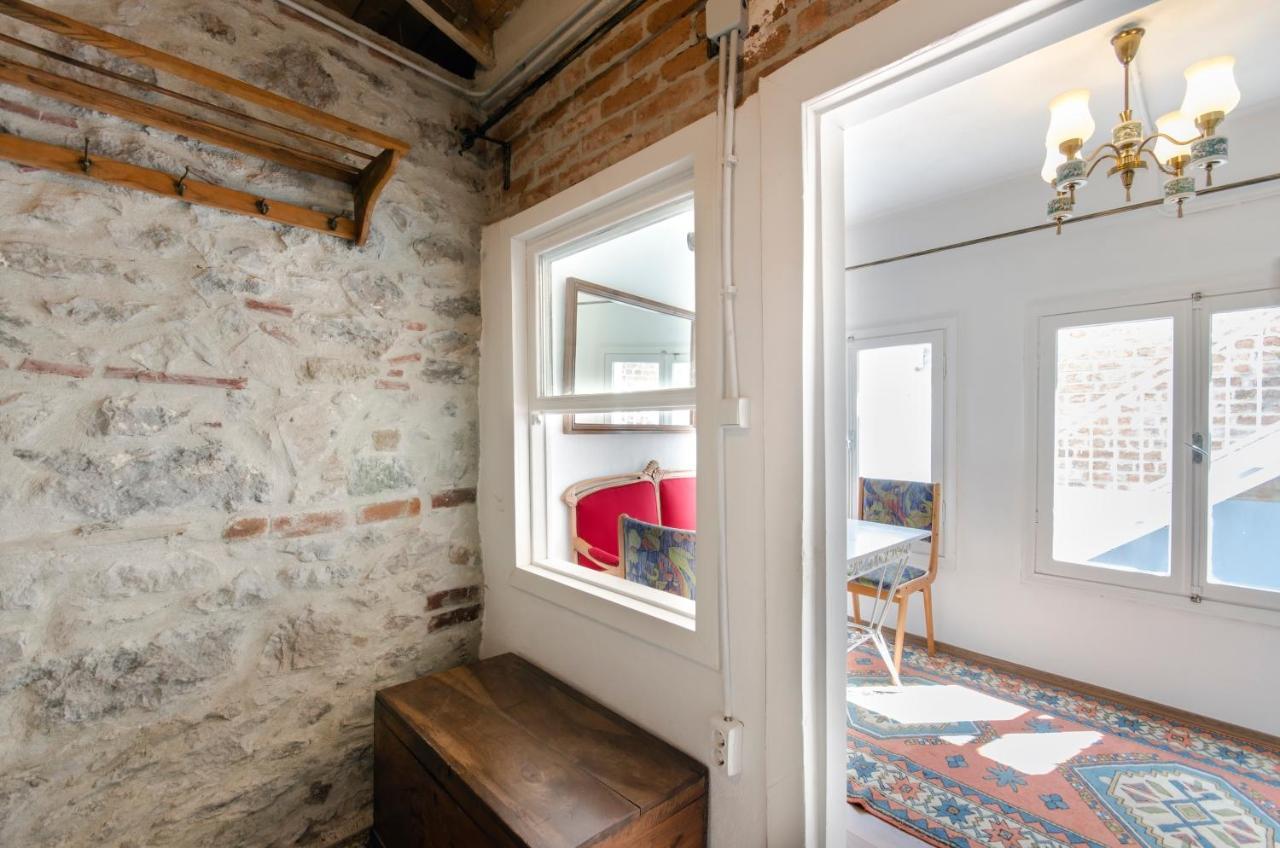 Iconic Stone Apartment Izmir