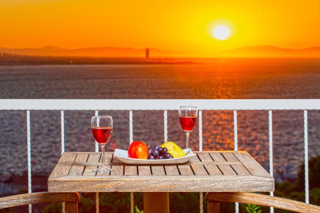 Iconic Stone Apartment Izmir